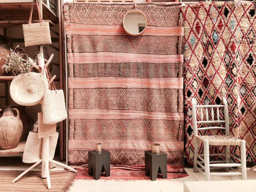Showroom Rouge Horizon. Artisanat marocain. Photo Billie Blanket